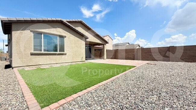9345 W Heatherbrae Dr Phoenix, AZ 85037 photo 2