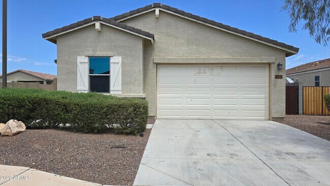 Popular Location Near Verrado In Sienna Hills! Community Pool! photo 5