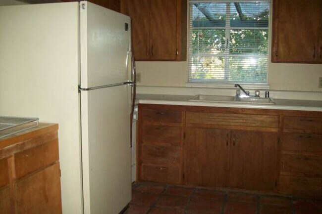 1443 E Cedar St Tempe, AZ 85281 photo 5