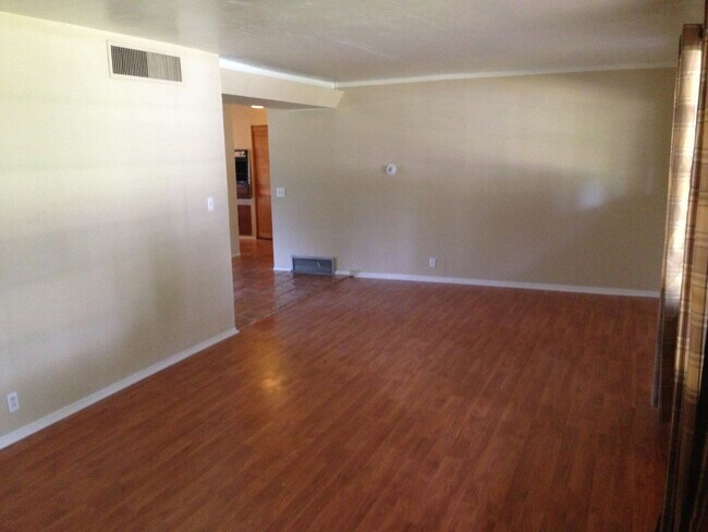1443 E Cedar St Tempe, AZ 85281 photo 3