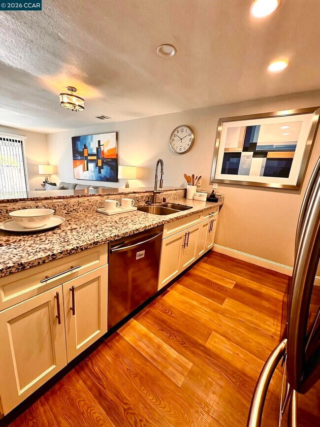 3092 Peppermill Cir Pittsburg, CA 94565 photo 3