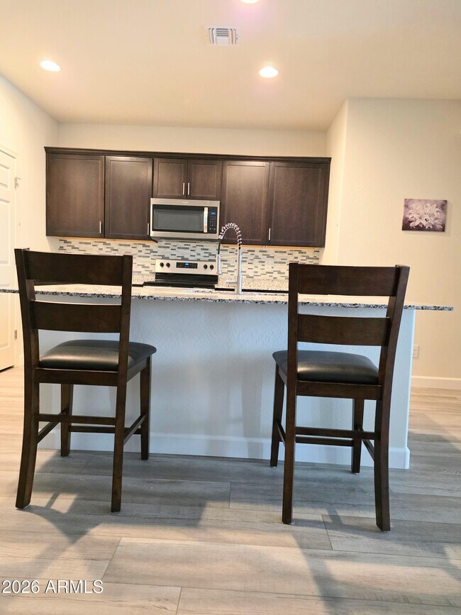 24353 W Concorda Dr photo 5