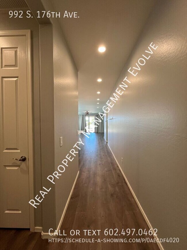 992 S 176th Ave Goodyear, AZ 85338 photo 3