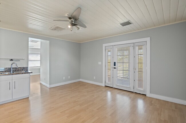 2225 N 9th St Phoenix, AZ 85006 photo 5