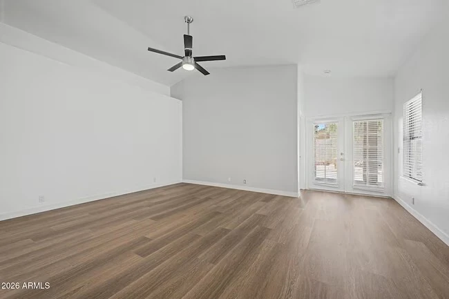 8868 W Laurel Ln Peoria, AZ 85345 photo 4