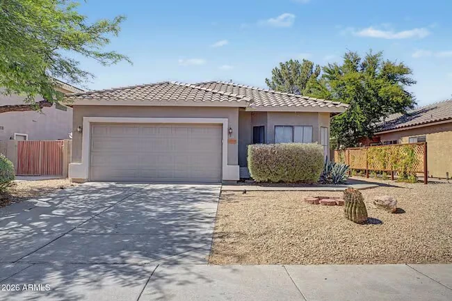 8868 W Laurel Ln Peoria, AZ 85345 photo 2