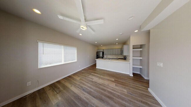 5327 E Falls View Dr San Diego, CA 92115 photo 2