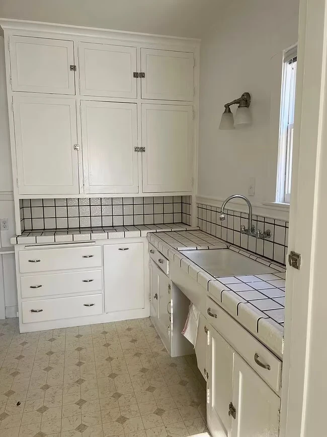 500 Templeton Ave Daly City, CA 94014 photo 3