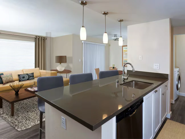 Avalon La Jolla Colony photo 3