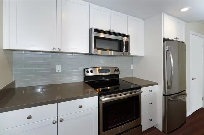 Avalon La Jolla Colony photo 5
