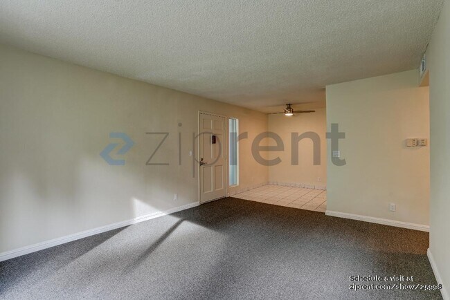 Unit 12 photo 3