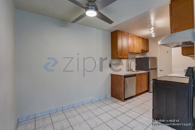 Unit 12 photo 5