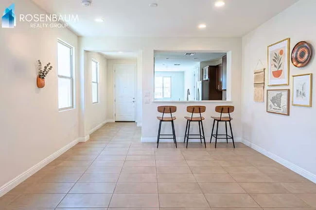 1533 Sabel Ct San Tan Valley, AZ 85142 photo 3