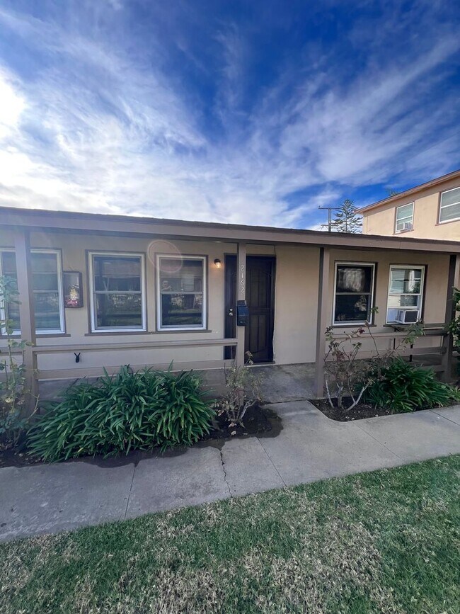 2162 Felspar St San Diego, CA 92109 photo 3