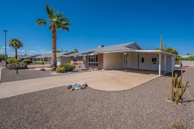 Sun City 55+ Living | Spacious Ranchero Model + Arizona Room photo 3