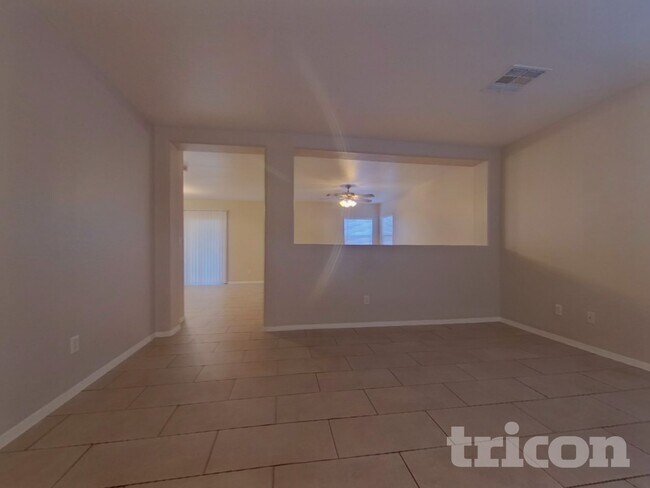 22244 W Sonora St Buckeye, AZ 85326 photo 4