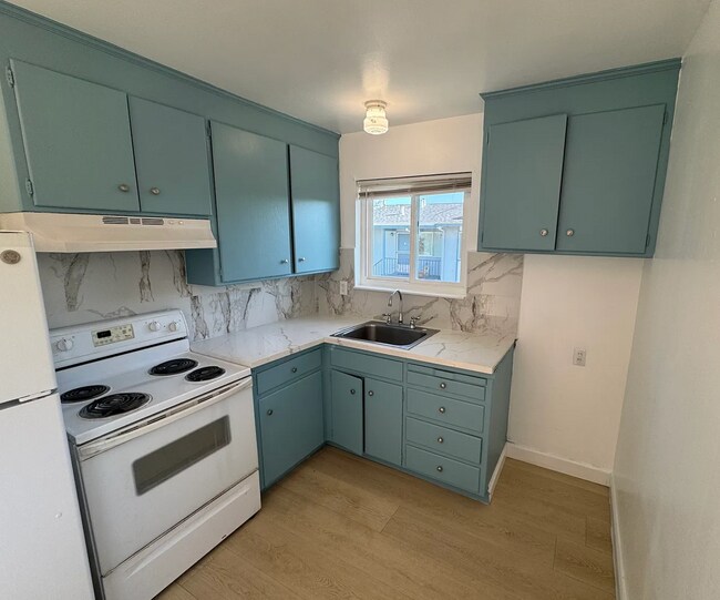 201 Alexander Ave San Jose, CA 95116 photo 2