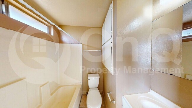 14 S 31st Ave Phoenix, AZ 85009 photo 3