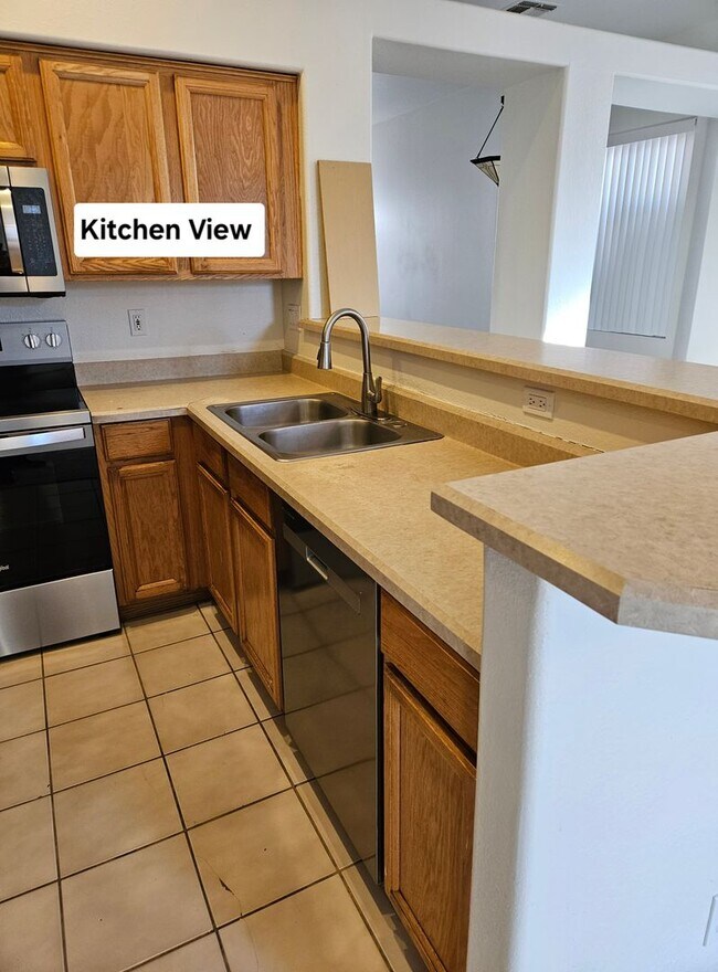 410 W Half Moon Way Chandler, AZ 85225 photo 4