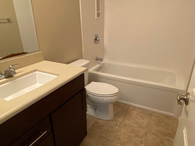 626 Barcelona Loop Milpitas, CA 95035 photo 5