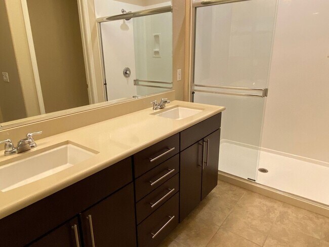 626 Barcelona Loop Milpitas, CA 95035 photo 4