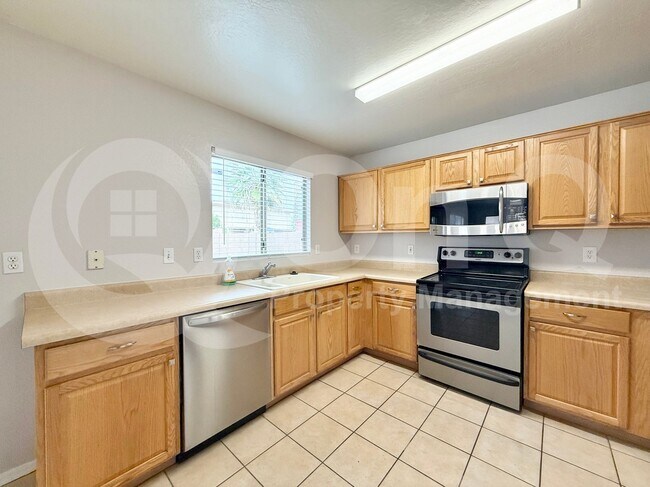 1374 E 10th Pl Casa Grande, AZ 85122 photo 4