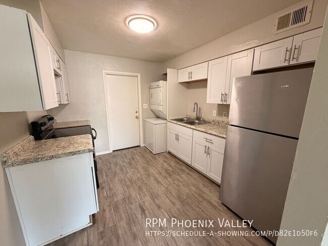 4837 E Willetta St Phoenix, AZ 85008 photo 4