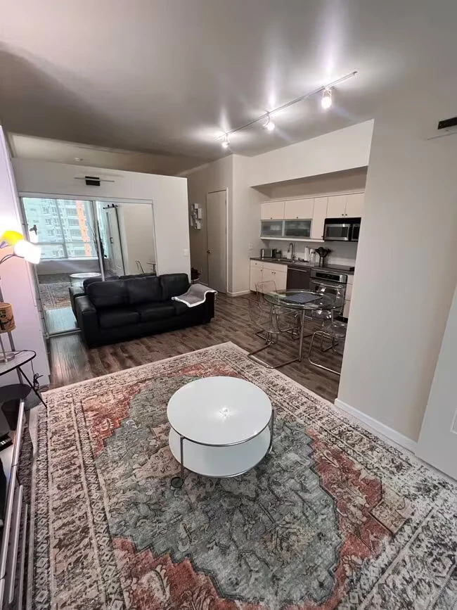 350 W Ash St San Diego, CA 92101 photo 3