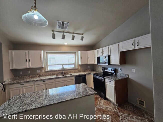 4806 W Valencia Dr Phoenix, AZ 85339 photo 5