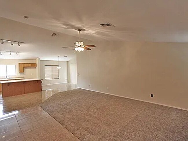 17849 W Ventura St photo 4