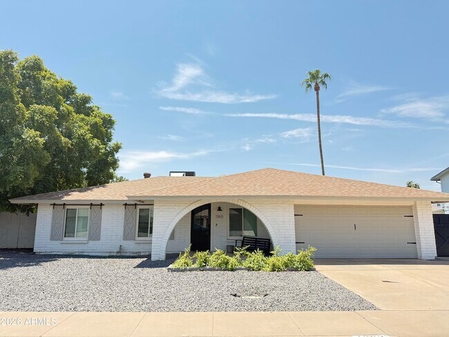 1363 W Los Lagos Vista Ave