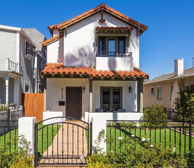912 H Ave Coronado, CA 92118