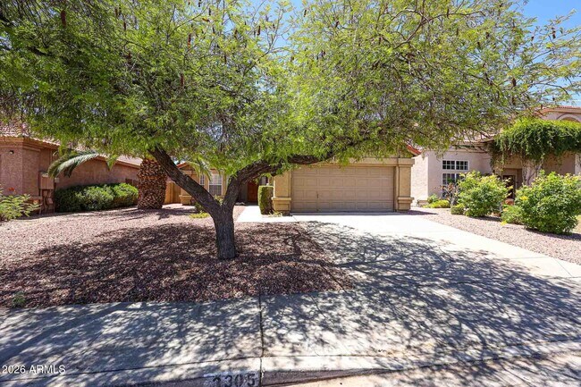 3305 E Wildwood Dr Phoenix, AZ 85048 photo 3