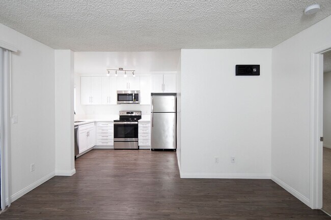 Bridgeview Apartments photo 3