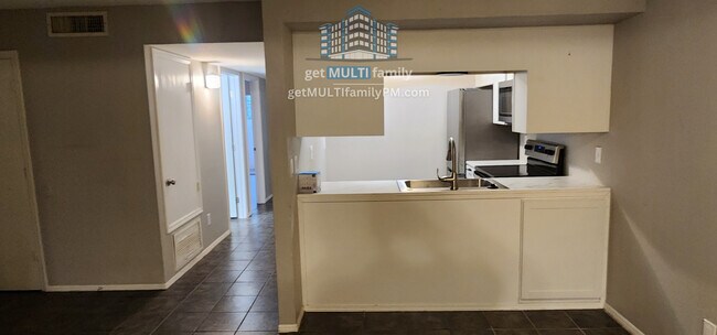 1903 N Spring Mesa, AZ 85203 photo 4