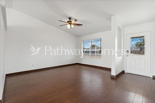 774 S Ocotillo Dr Apache Junction, AZ 85120 photo 3