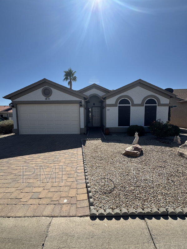 1871 E Winged Foot Dr Chandler, AZ 85249 photo 2
