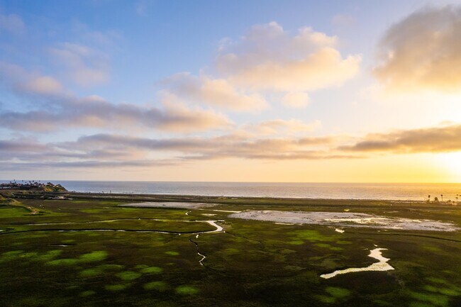 2465 Caminito Ocean Cove Encinitas, CA 92007