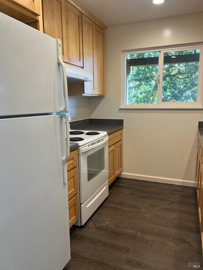 802 Spring St Sausalito, CA 94965 photo 2