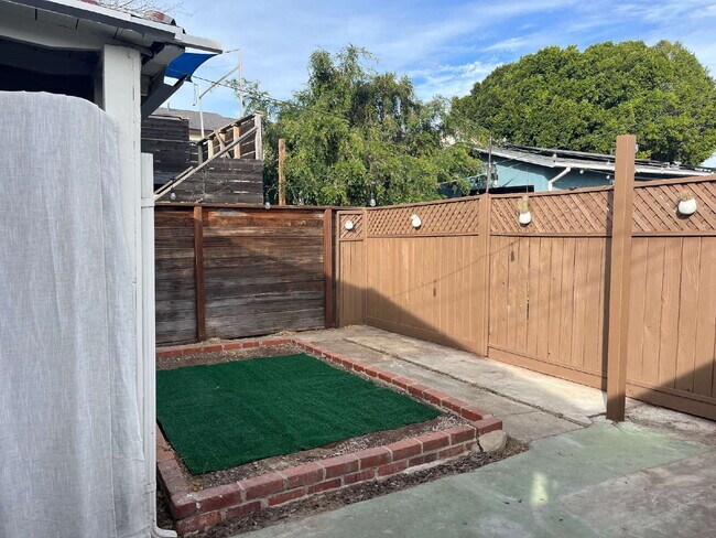 3610 44th St San Diego, CA 92105 photo 3