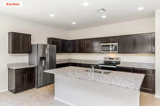 1122 E Viola Ct Casa Grande, AZ 85122 photo 3