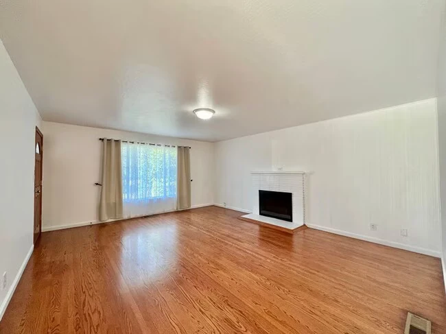 3010 Stadium Ave Napa, CA 94558 photo 4