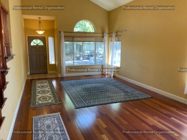 518 Quaking Aspen Ln Windsor, CA 95492 photo 3