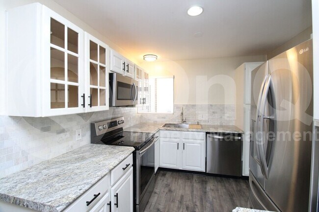 536 S Temple St Mesa, AZ 85204 photo 5