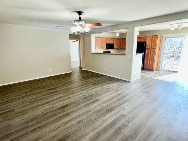 22639 W Mohave St Buckeye, AZ 85326 photo 5