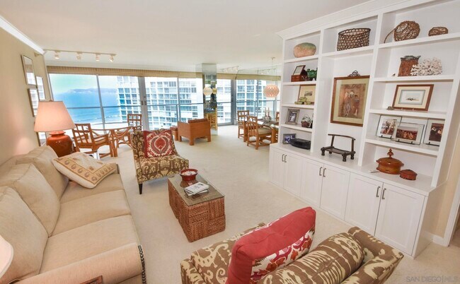 1750 Avenida del Mundo Coronado, CA 92118 photo 3