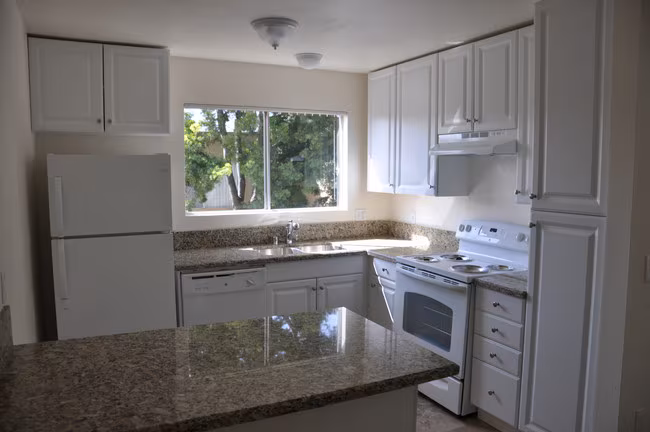Mira Monte Apartments