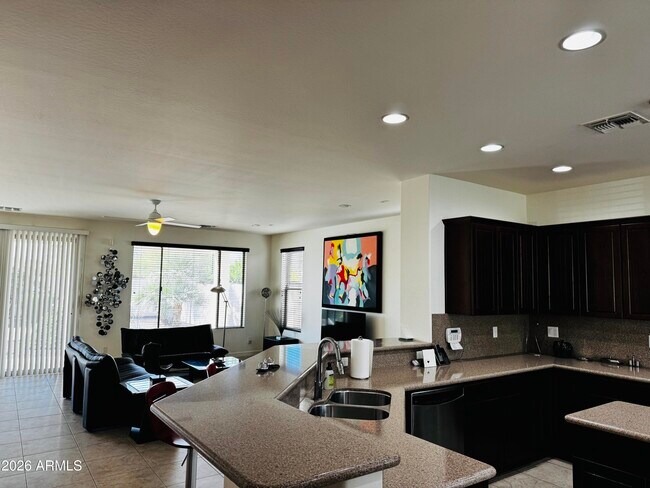 2572 N 165th Dr Goodyear, AZ 85395 photo 5