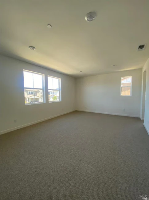 2408 Lake Club Dr Fairfield, CA 94533 photo 3