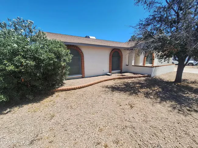 4142 W Sunnyside Ave Phoenix, AZ 85029 photo 2